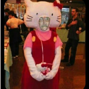 Meet your Posher, Maxine